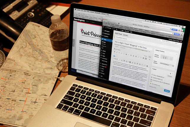 Laptop computer writing weblog