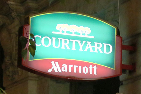Courtyard by Marriott Sign