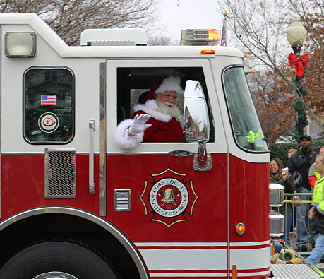 Kennesaw parade fire truck Santa Claus