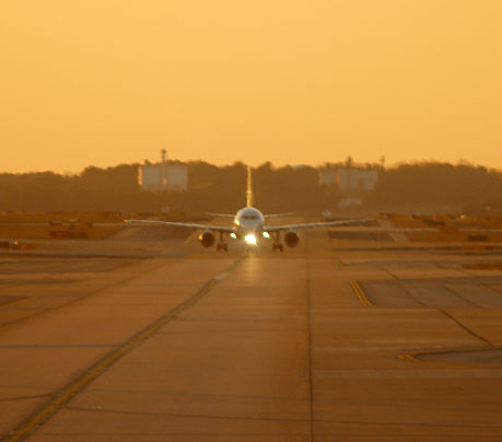 airplane taxiway