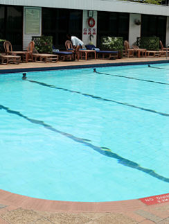 swimming pool Hilton Nairobi