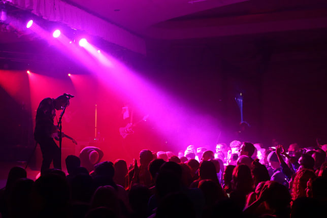 Neon Trees concert