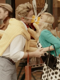 Air New Zealand safety video Anna Faris and Rhys Darby