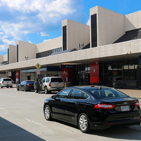 Departures at South Terminal outside at Atlanta airport