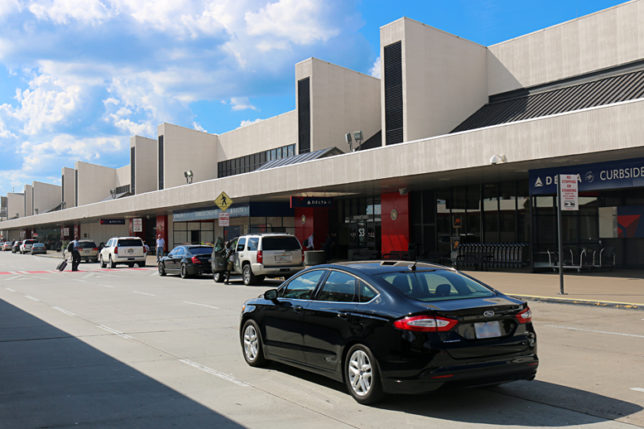 Departures at South Terminal outside at Atlanta airport