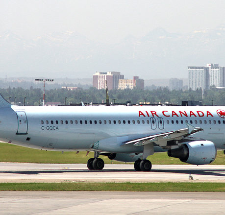 Air Canada Airbus A320 airplane