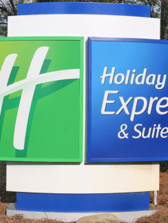 Holiday Inn Express & Suites