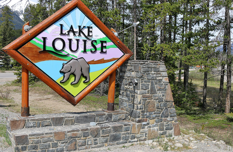 Lake Louise sign