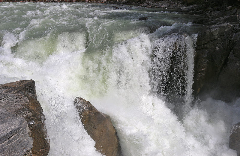 Sunwapta Falls