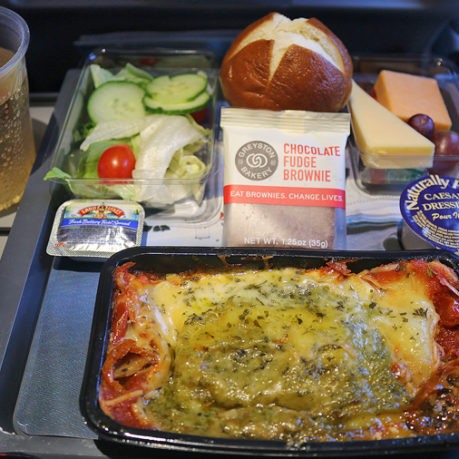Airbus A350-900 Delta Air Lines meal