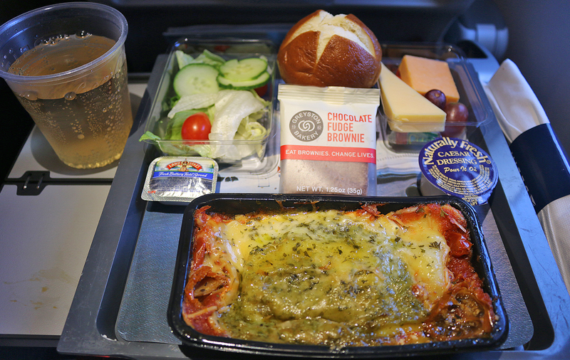 Airbus A350-900 Delta Air Lines meal