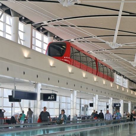 Tram Detroit Airport