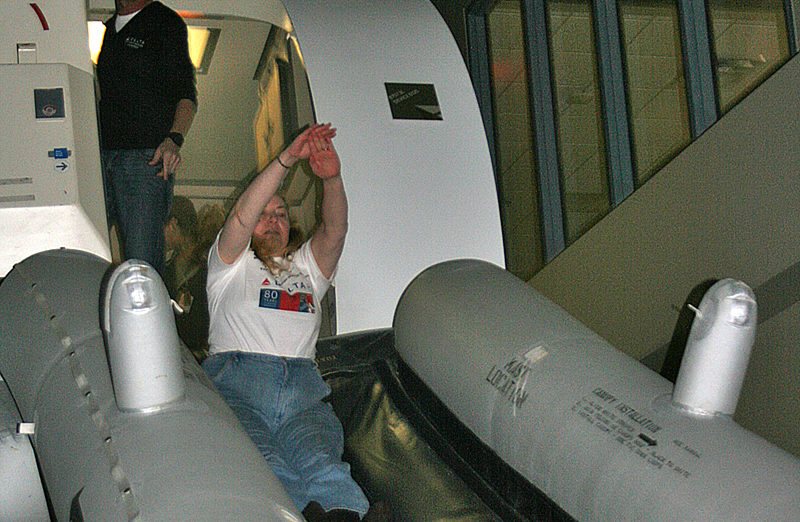 Inflatable evacuation slide