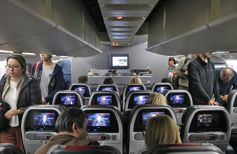 American Airlines Santiago to Miami