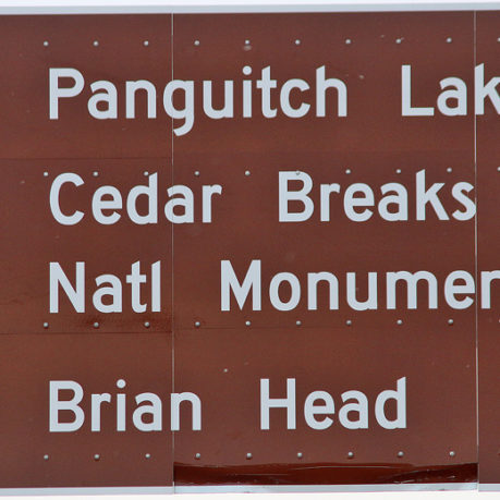 Brian Head highway sign