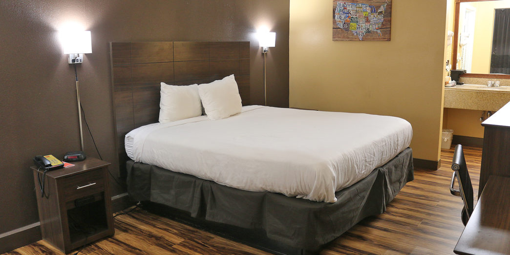 Econo Lodge Columbus Mississippi