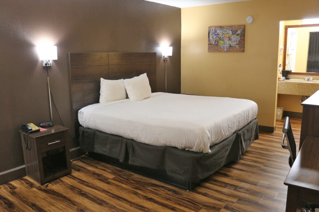 Econo Lodge Columbus Mississippi