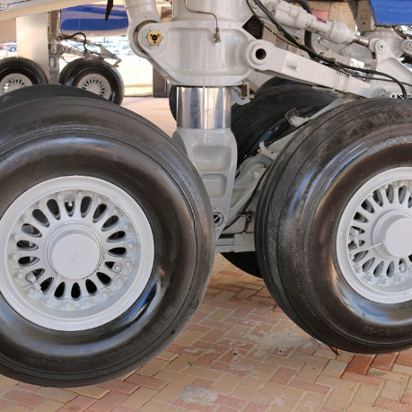 Boeing 747-451 Tires