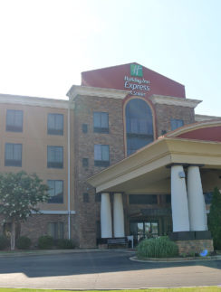 Holiday Inn Express & Suites Fulton Mississippi
