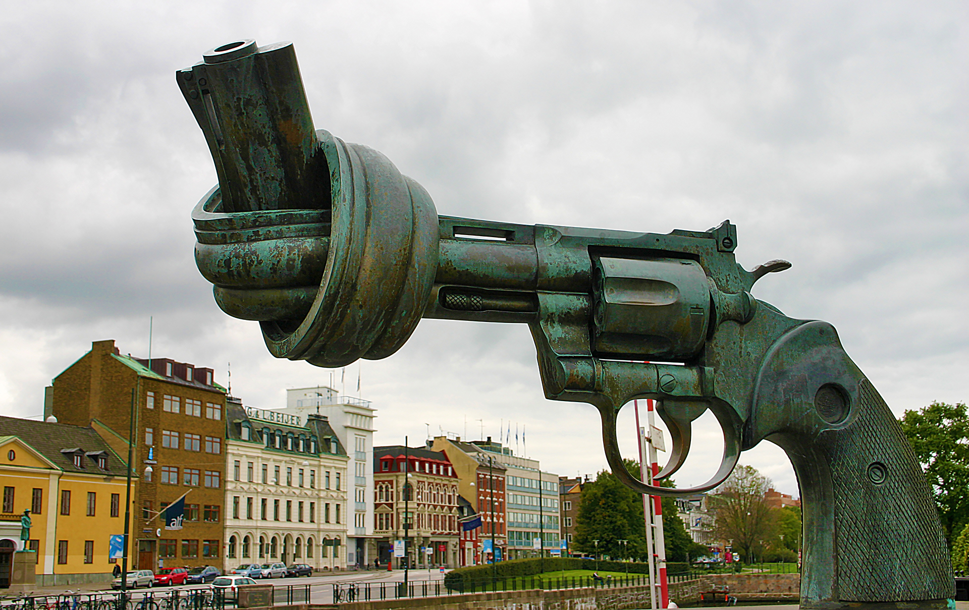 Knotted Gun Malmö Sweden