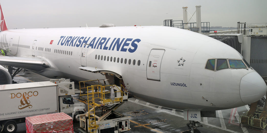 Turkish Airways Boeing 777-300