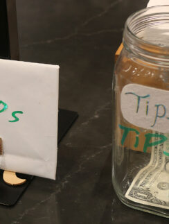 Breakfast attendant tip gratuity