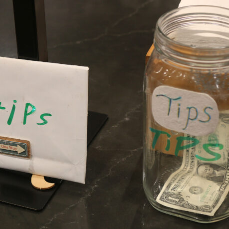 Breakfast attendant tip gratuity