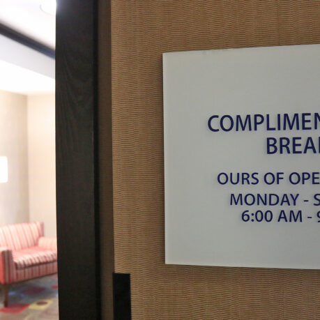 Holiday Inn Express & Suites