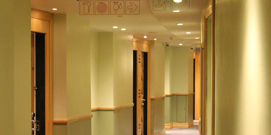 Carbon monoxide detector hotel hallway