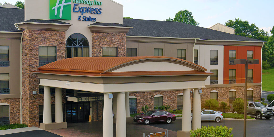 Holiday Inn Express & Suites Knoxville-Farragut