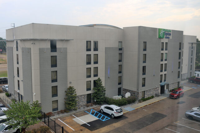 Holiday Inn Express & Suites Jackson Downtown - Coliseum