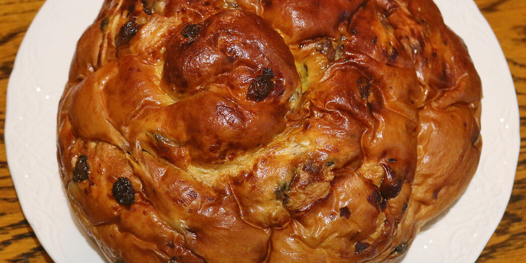 a round bread on a plate