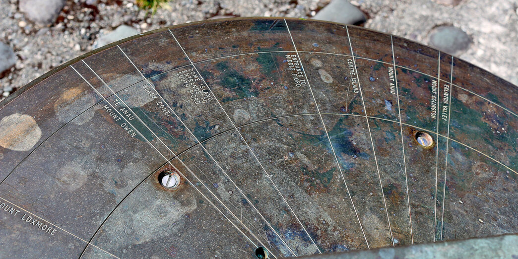 a circular object with lines and a screw