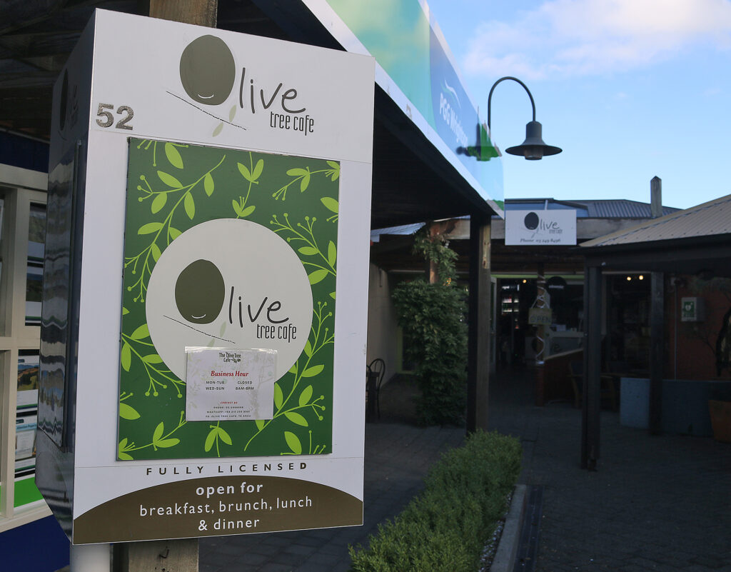 The Olive Tree Cafe in Te Anau. Restaurant Review. The Gate