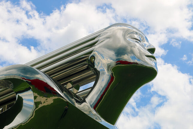 a statue of a woman's face