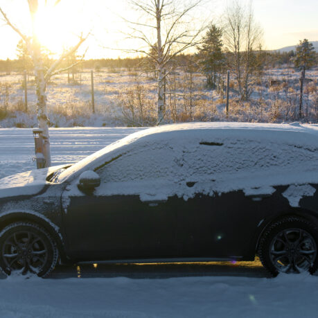 a car parked in the snow