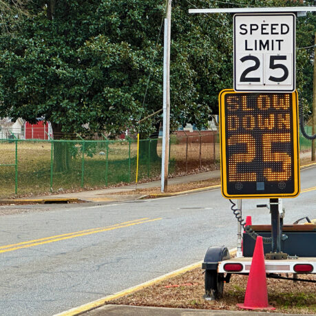 a speed limit sign on a trailer
