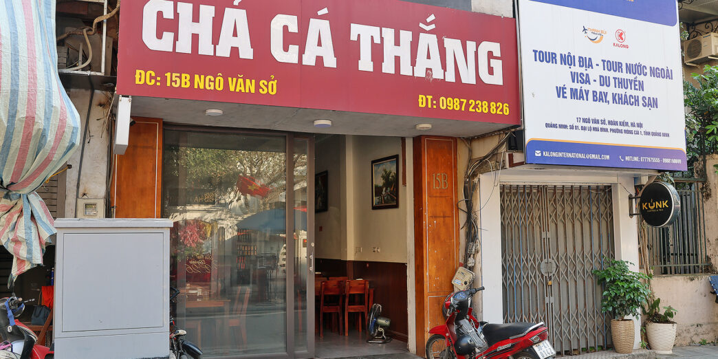 a motorcycle parked outside of a building